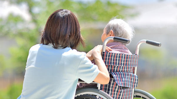【見守りシステム】本州最北端から介護を変えていく、慈恵会が進めるDXとはのサムネイル画像