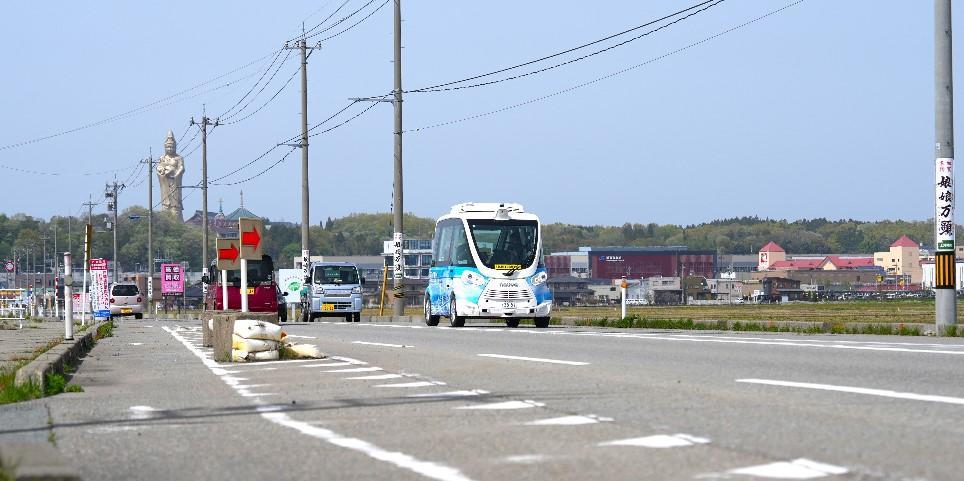 公道走行中のEVOの様子