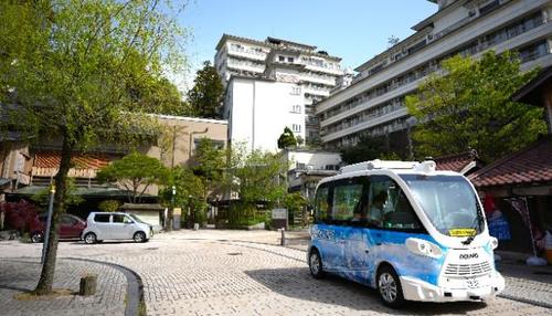 加賀実証実験の自動運転EVバス「EVO」