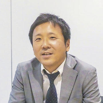 横田 健 氏