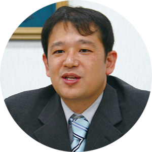 川口氏