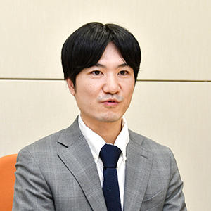 長野 友彦氏