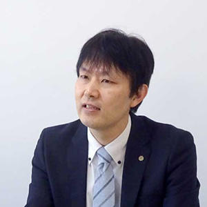 上田 真臣氏