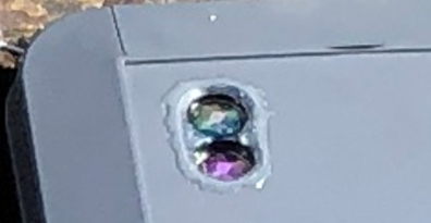 穴あき筐体