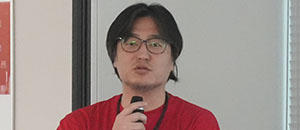 六宮 智悟 氏