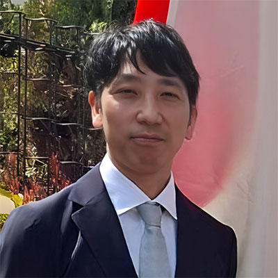 大石 将 氏